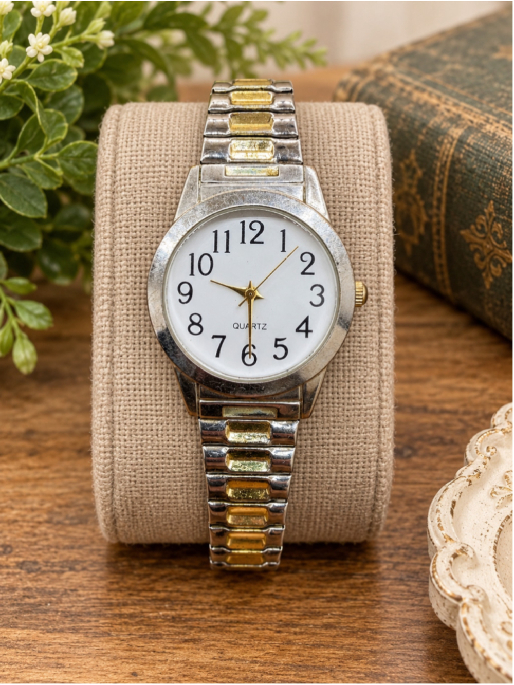 Vintage Womens Quartz Watch Two Tone Expansion Band PC21J 377 Japan Movement